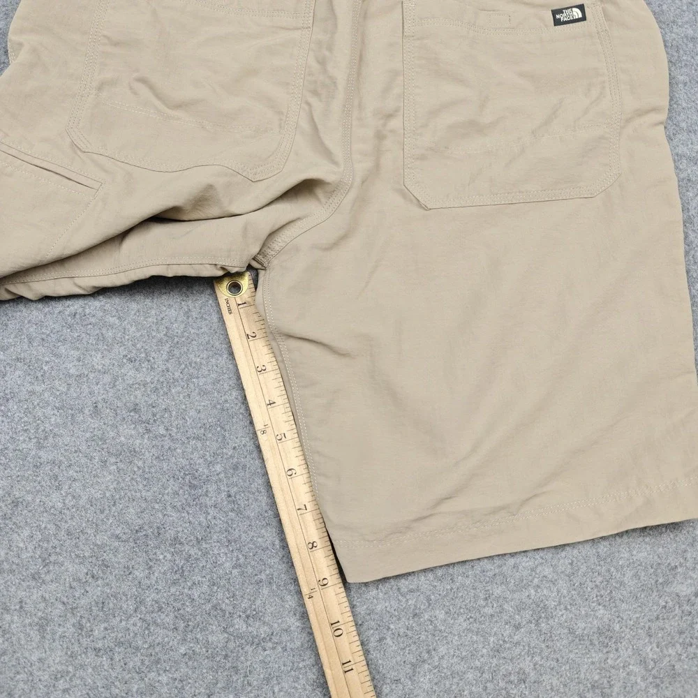 The North Face Shorts‎ Mens 32 Beige Nylon Cargo Outdoor Hiking Travel Pockets